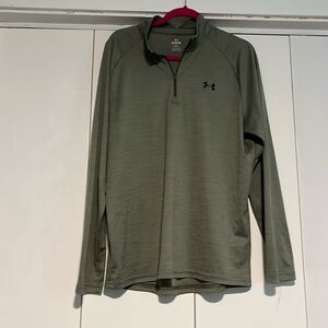 Under Armour quarters zip